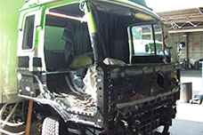 車名　板金塗装　修理